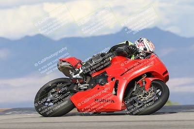 media/Nov-16-2025-Race Pace (Sun) [[8c5fa54630]]/Non Verified Riders (1st 20 Minutes)/7-Turn 9 Entry (210pm)/